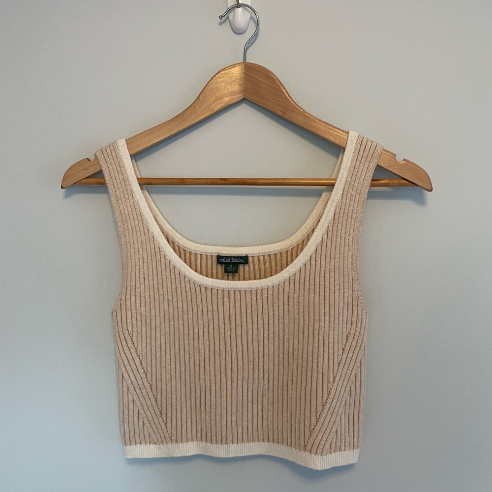 Wild fable ribbed cream cropped tank top, size medium
